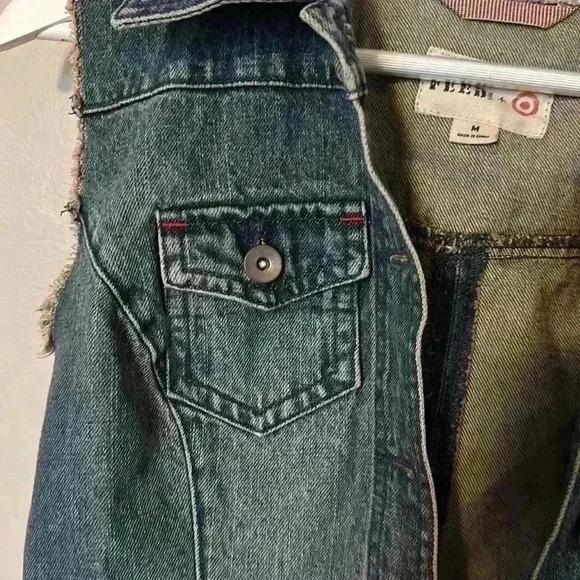 Hooded denim vest - Picture 4 of 9